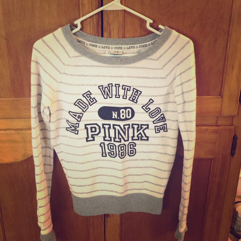 Small pink boat neck sweatshirt